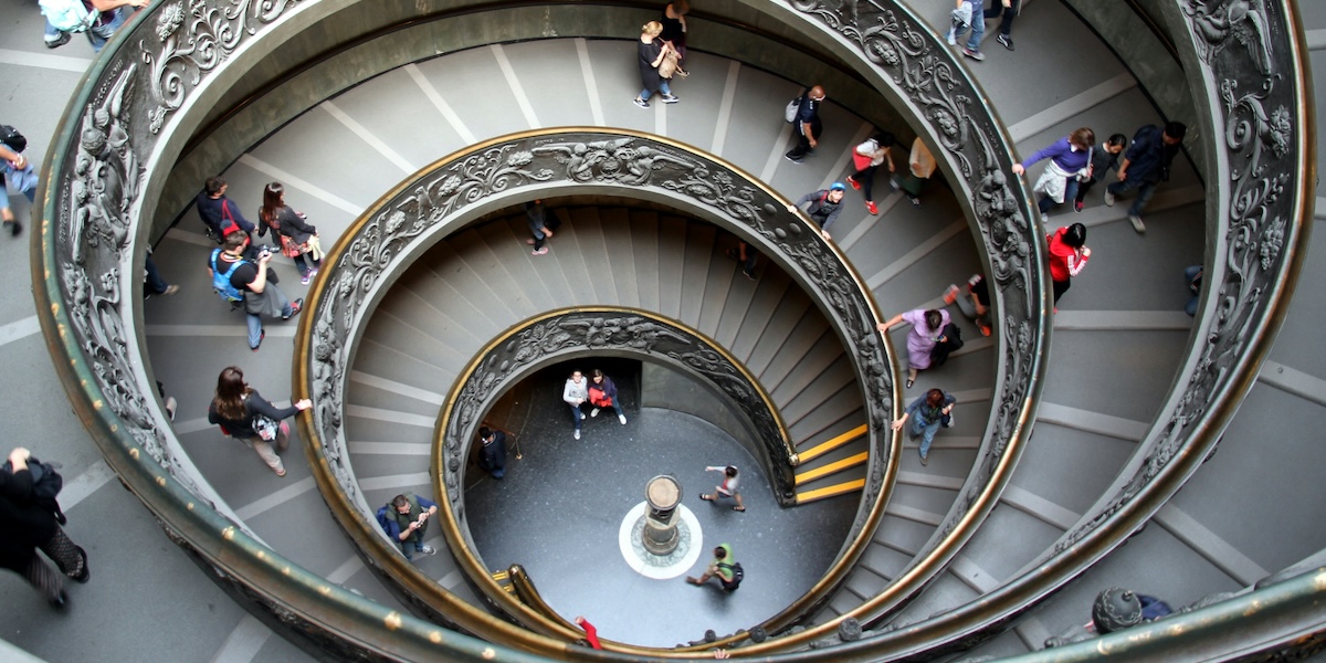 Why Does My Knee Hurt Going Down Stairs?